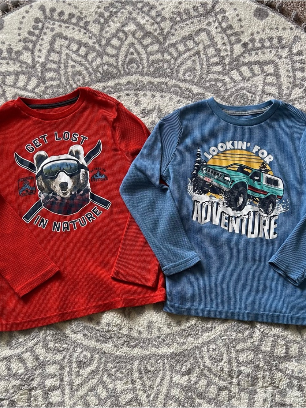 Set of 2 thermal long sleeve graphic tees size 8 kids